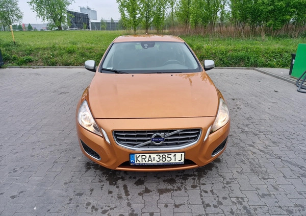 Volvo V60 cena 29000 przebieg: 265000, rok produkcji 2011 z Iłowa małe 277